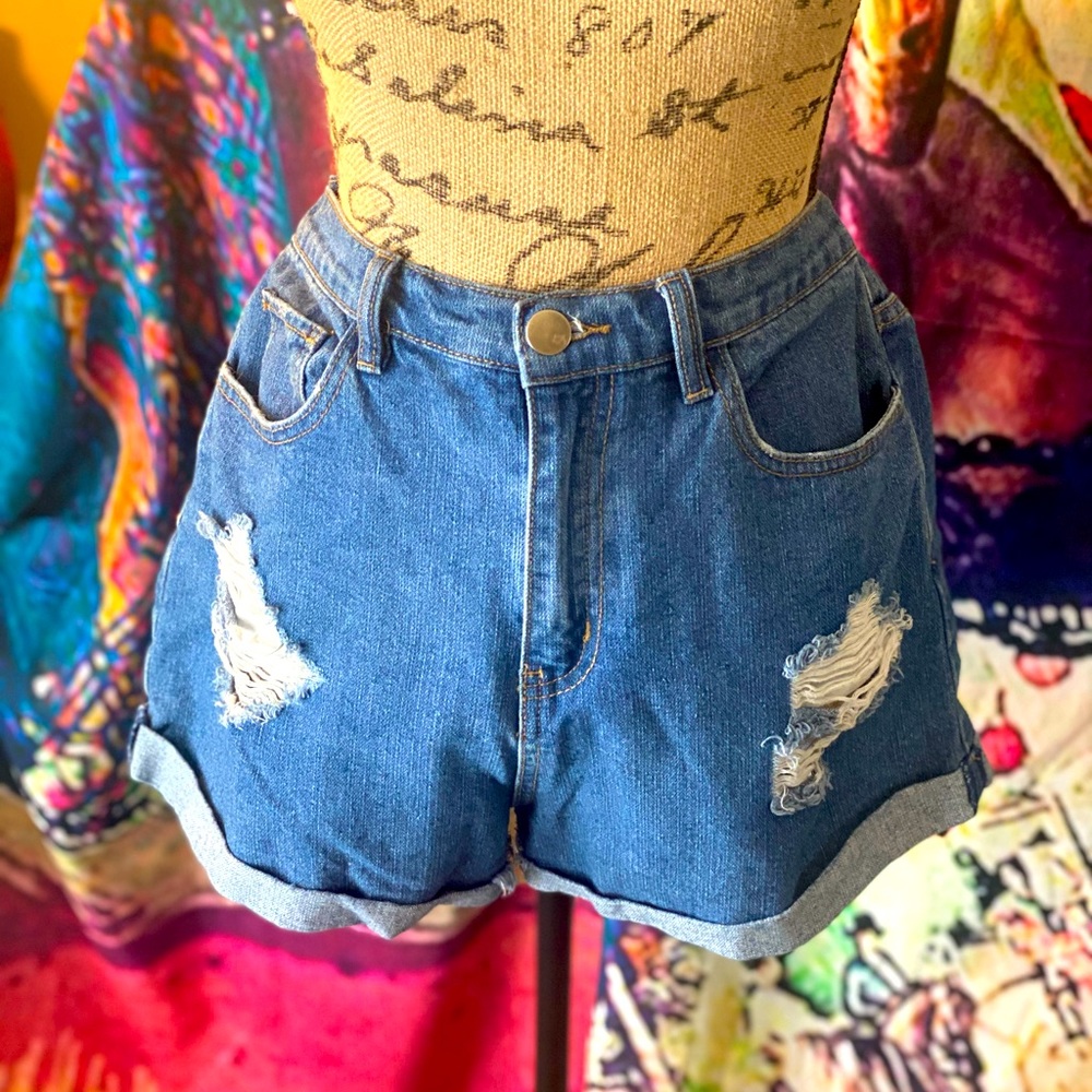 Blue distressed high waisted size31 forever21